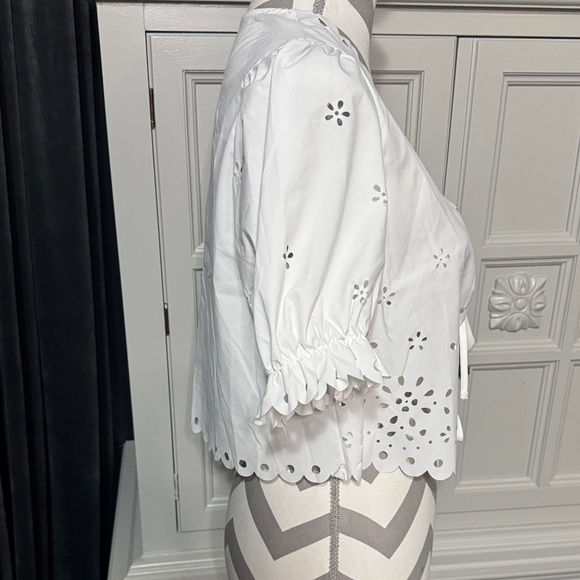 NWT SHEIN White Eyelet Tie Front Women's Top Size Small - Picture 5 of 10